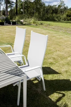 Copacabana karmstol - Grå/Vit + Textilskydd för utemöbler