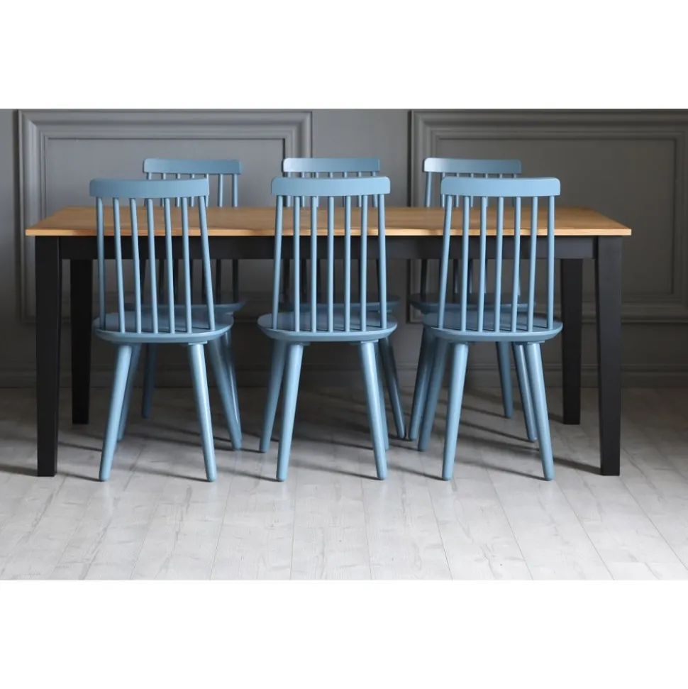 Dalsland matgrupp: Matbord i svart / ek med 6 st duvblå pinnstolar