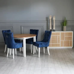 Dalsland matgrupp: Runt bord i Ek / Vit med 4 st Blåa Tuva stolar + 3.00 x Möbeltassar