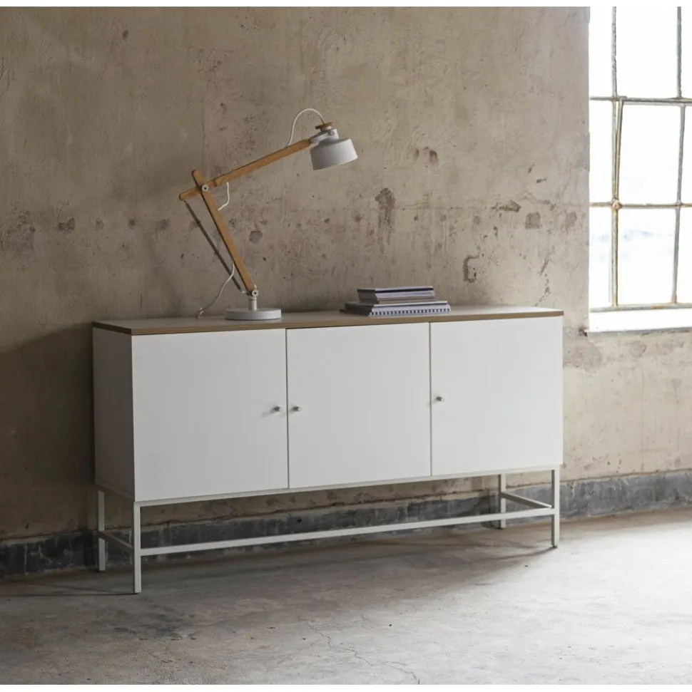 Edge sideboard - Vit högtryckslaminat (HPL) + Möbeltassar