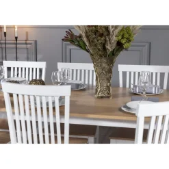 Fårö matgrupp: Bord 180 cm inklusive 6 st Fårö stolar - Ek/vit + 4.00 x Möbeltassar