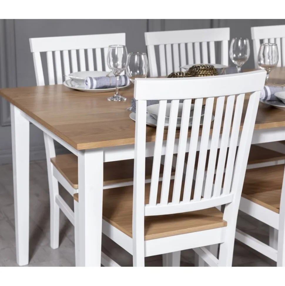 Fårö matgrupp: Bord 180 cm inklusive 6 st Fårö stolar - Ek/vit + 4.00 x Möbeltassar