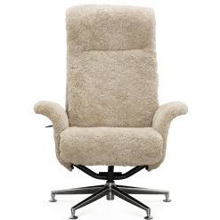 Fårskinnsfåtölj med fotpall beige / whitewash - Ulla + Textilrengöring för möbler