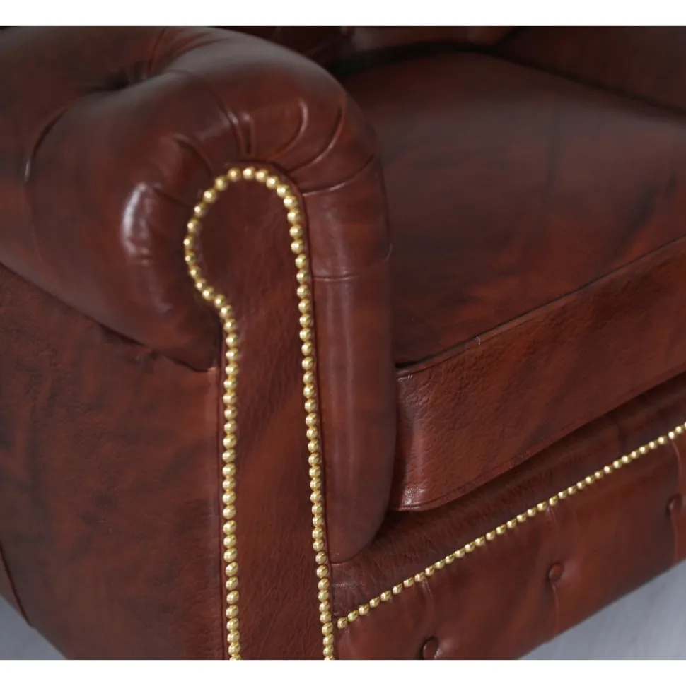 Fåtölj chesterfield i brunt antikbehandlat läder