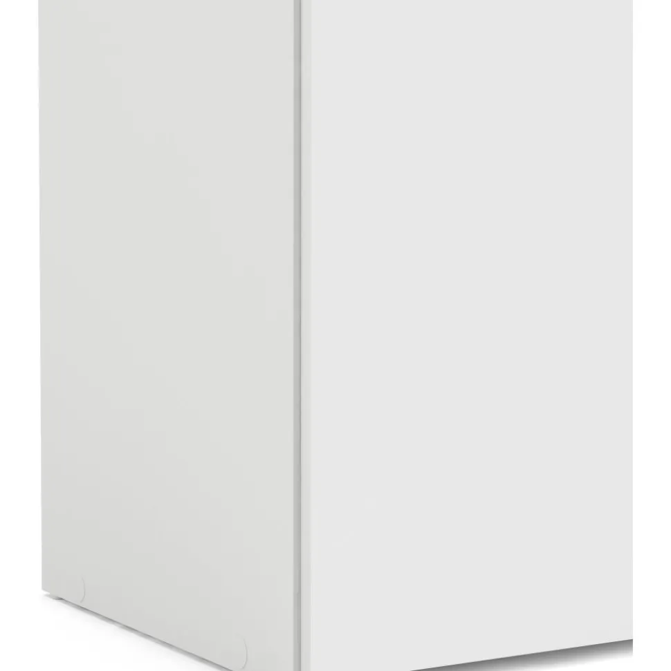 Garderob vit 40 cm bred och 175 cm hög + Möbeltassar