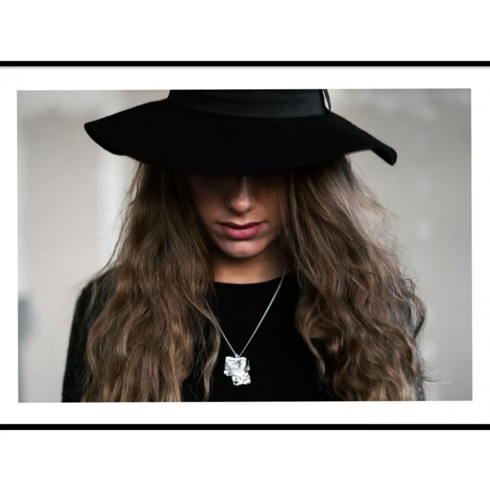 HAT PORTRAIT COLOR - Poster 50x70 cm