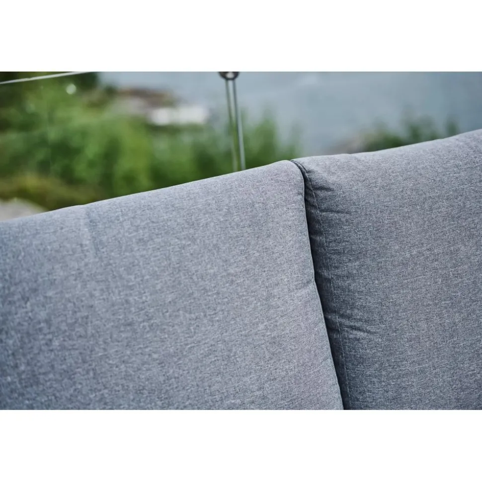 Loungegrupp i aluminium med grå dynor - Melo + Textilrengöring för möbler