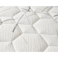 Madrass med pocket och antibakteriellt tyg