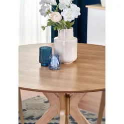 Matbord runt 120 cm ekfanèr + Fläckborttagare för möbler