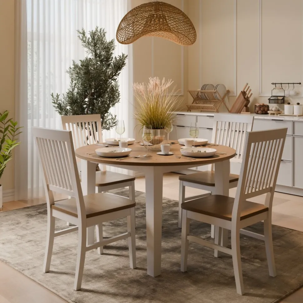 Matgrupp: Läckö matbord, runt - vit / oljad ek + 4 st Selma stol - vit / oljad ek + 4.00 x Stolsdyna
