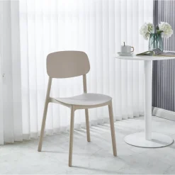 Matstol beige stapelbar