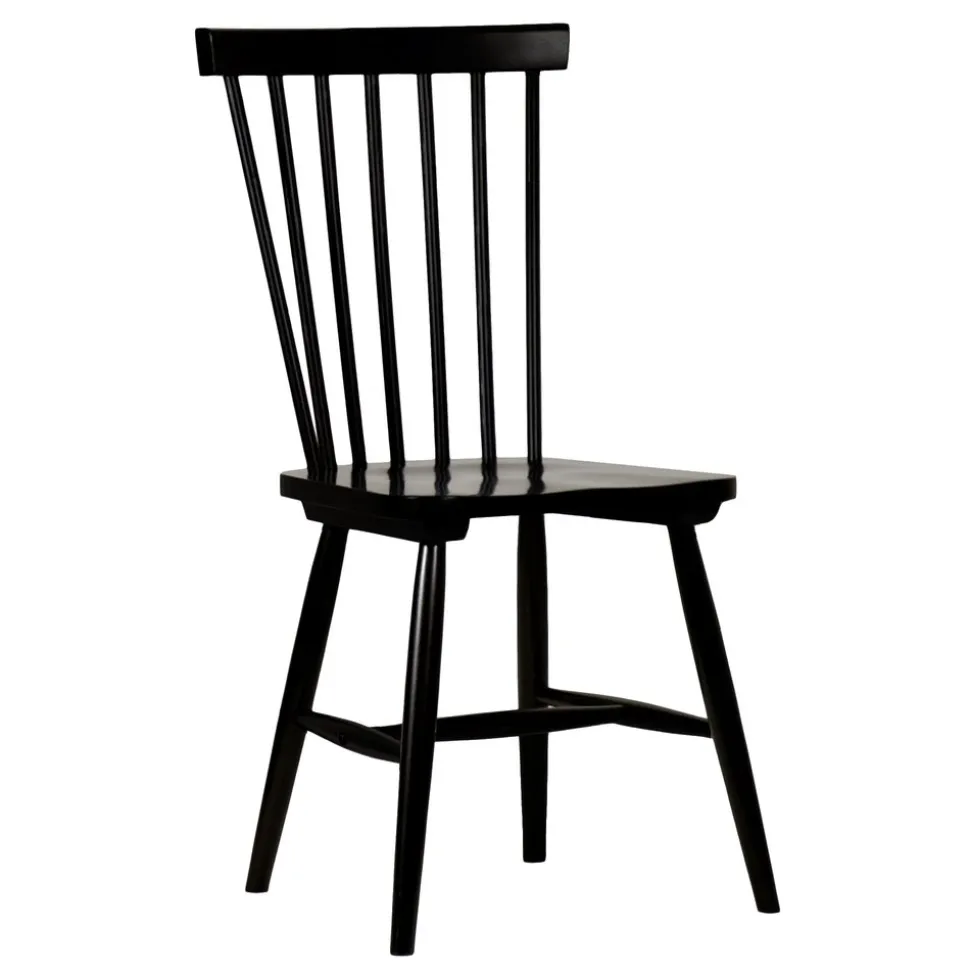 Mellby matgrupp 140 cm bord med 4 st svarta Karl pinnstolar - Vit / Svart