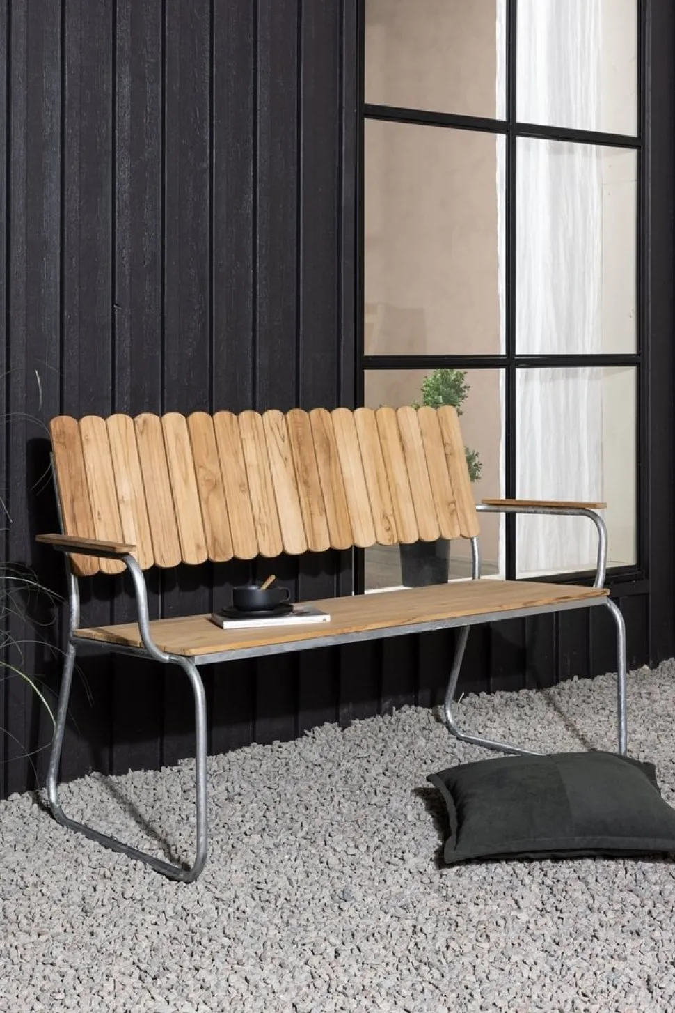 Möllan trädgårdssoffa i teak