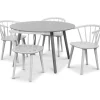 Rosvik matgrupp grått runt bord med 4 st vita Dalsland Pinnstolar + 3.00 x Möbeltassar