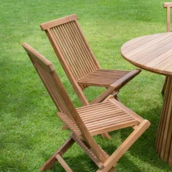 Saltö utegrupp i teak: runt teakbord med 6 st teakstolar