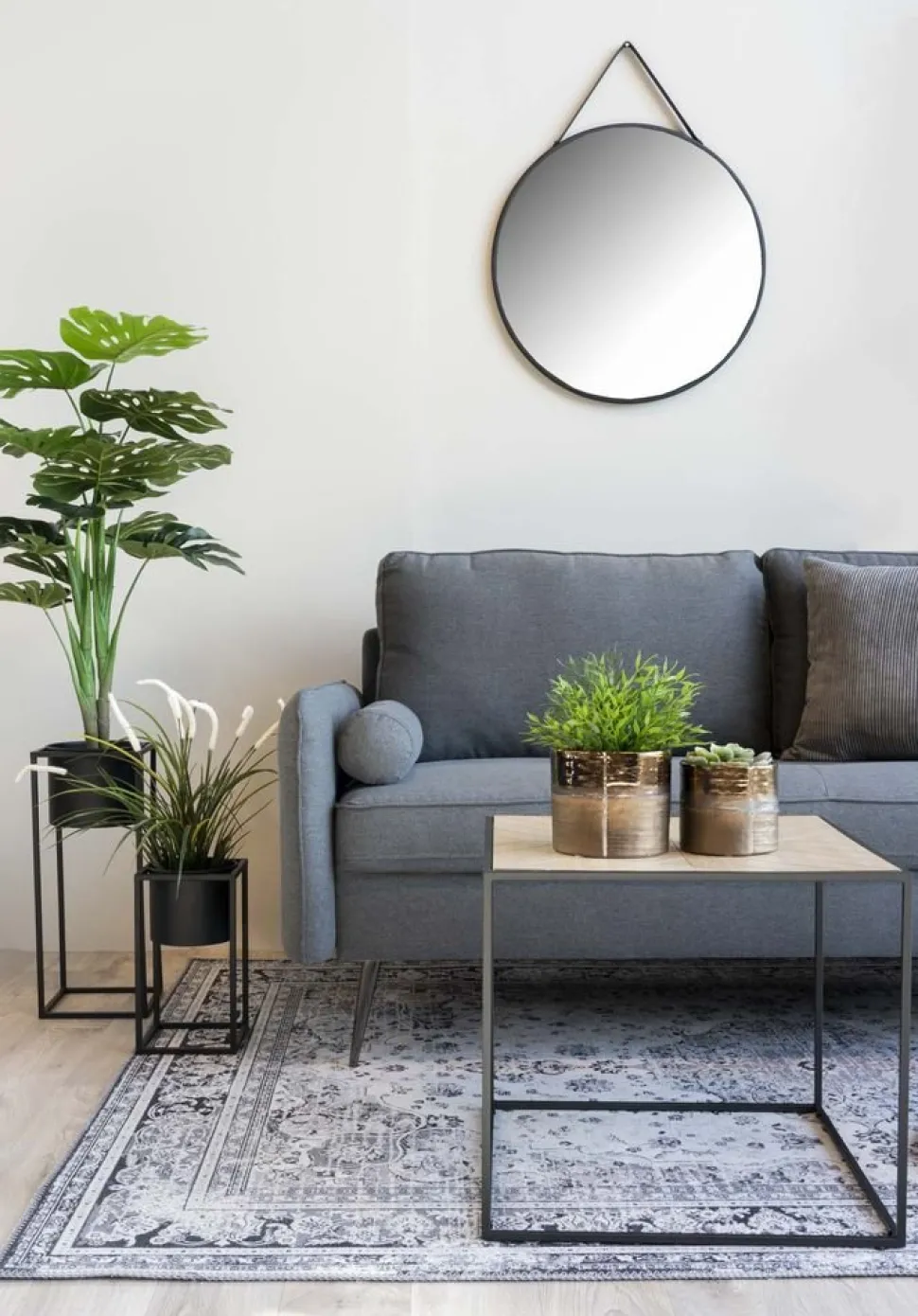 Trapani Spegel - Svart - Ø60 + Karta med möbeltassar på köpet!