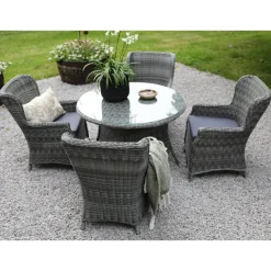 Utebord runt grå rotting - Jacksonville