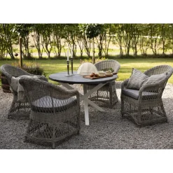 Utefåtölj grå/rotting - Marbella + Textilskydd för utemöbler