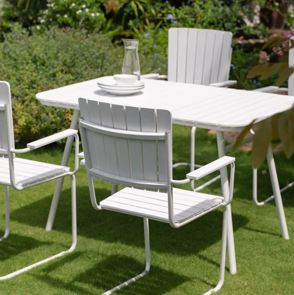 Utegrupp; bord 120x80 cm med 4 st stolar - Holmsund