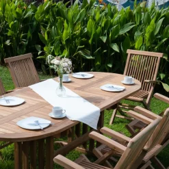 Utegrupp; matbord med 8 stycken karmstolar - Saltö